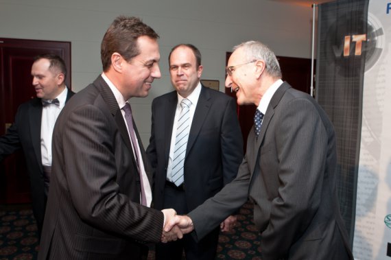 Robíme IT svet bezpečným 2012