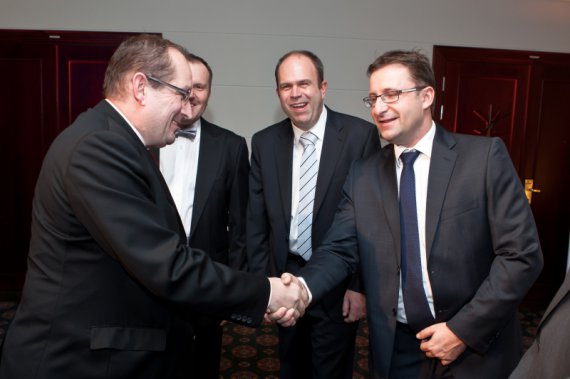 Robíme IT svet bezpečným 2012