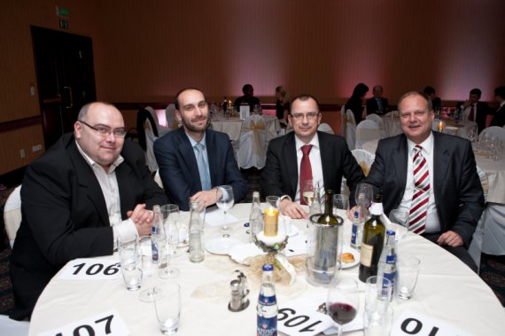 Robíme IT svet bezpečným 2012